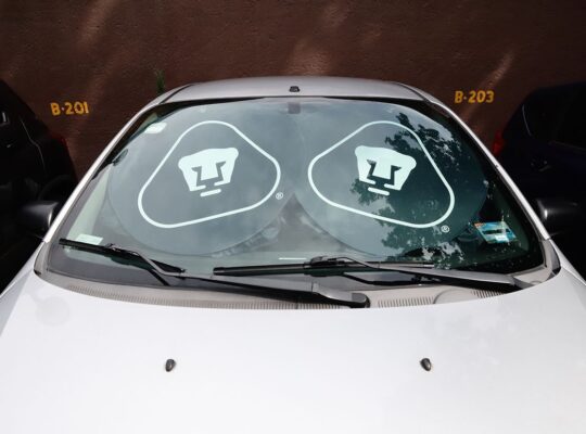 PARASOLES PARA AUTOS PERSONALIZADOS CON TU LOGOTIPO